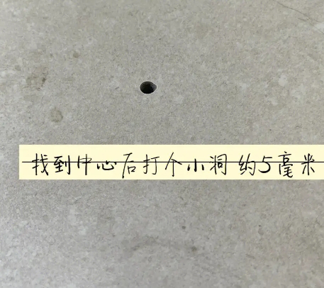 邵阳市瓷砖空鼓维修公司专业解答在瓷砖铺贴过程中，如果砂料搅拌不均匀，将会带来以下问题